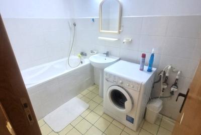 Apartament decomandat în Drumul Taberei