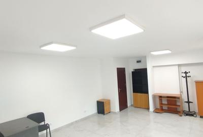 Spațiu comercial, de 46 mp, în Policlinica - 5