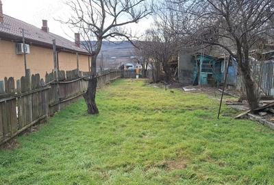 Casă cu Teren 383 Mp în Central