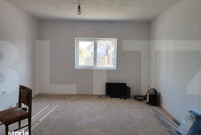 Casă cu 7 camere cu Teren 600 Mp în Bujac - 1