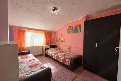 Apartament cu 3 camere decomandat în Dâmbovița - 7