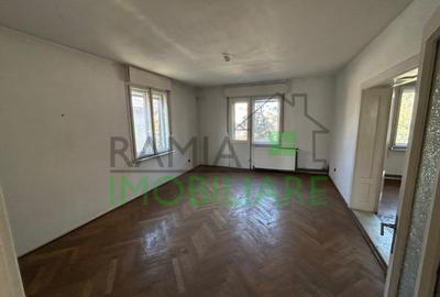 Casă cu 4 camere cu Teren 1053 Mp în Central - 9