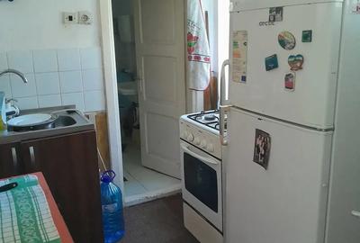 Casă cu 6 camere cu Teren 872 Mp în Central