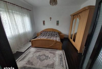 Casă cu 9 camere cu Teren 1800 Mp în Buteni - 9