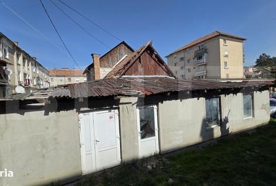 Spațiu comercial, de 250 mp, în Central - 1