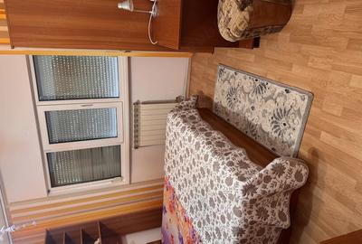 Apartament cu 2 camere decomandat în Pungești