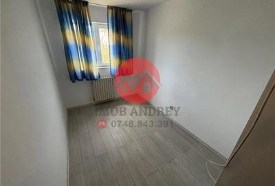 Garsonieră decomandată în Central - 1