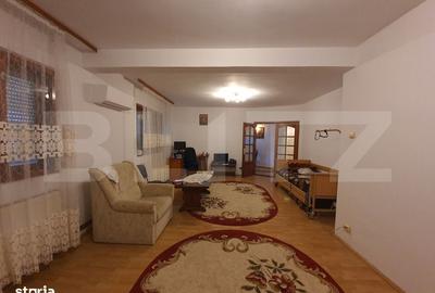 Casă cu 4 camere cu Teren 2022 Mp în Valea