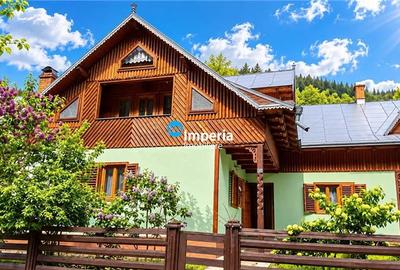 Casă individuală cu 7 camere cu Teren 750 Mp în Pojorâta