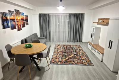Apartament cu 2 camere decomandat, mobilat în Central