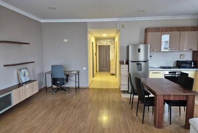 Apartament cu 2 camere decomandat, mobilat în Tractorul - 3