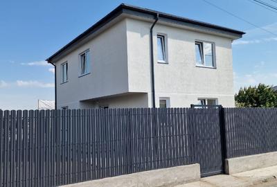 Casă individuală cu 4 camere cu Canalizare în Cumpăna - 1