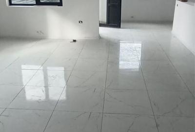Casă cu 3 camere în Central - 2