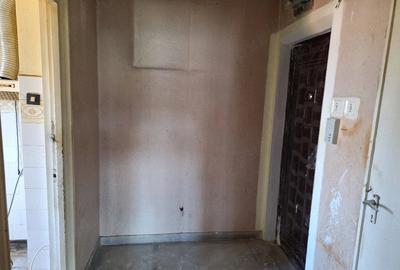 Apartament cu 2 camere decomandat în Gojdu