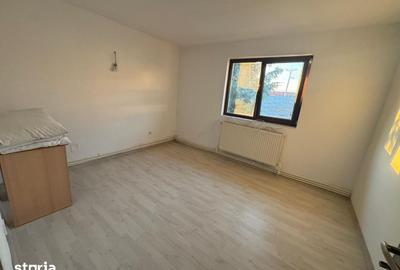 Casă cu 8 camere cu Teren 300 Mp în Ciurea - 6