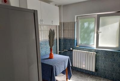 Garsonieră decomandată în Gorjului - 4