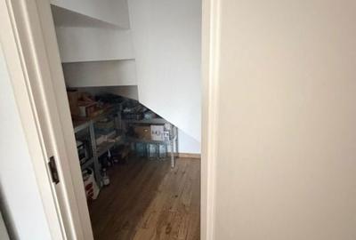 Casă cu 4 camere în Purcăreni - 12