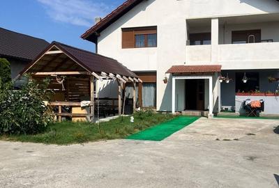 Casă cu 3 camere în Săsar
