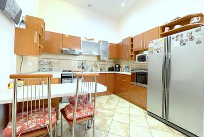 Apartament cu 3 camere semidecomandat, mobilat în Central - 6