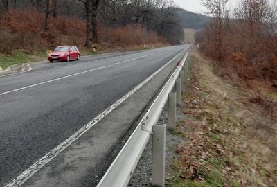 Teren de 3000 mp, în Ruși - 2
