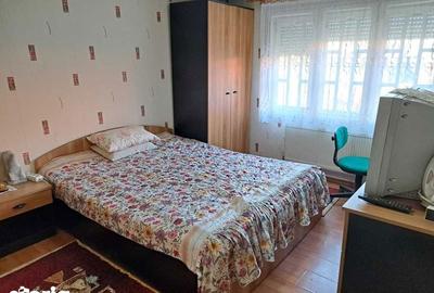Casă cu 3 camere cu Canalizare în Central - 7