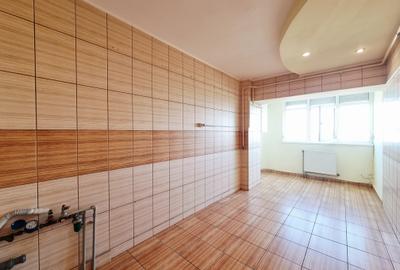 Apartament cu 2 camere decomandat în Ultimul leu - 1
