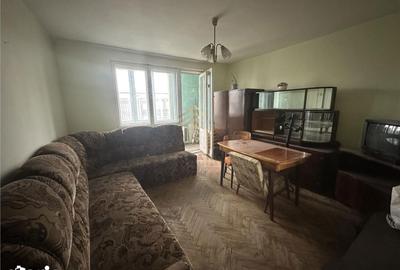 Apartament cu 3 camere decomandat în Independenței - 8