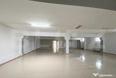 Spațiu comercial, de 720 mp, în Central - 1