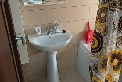 Apartament cu 2 camere decomandat în Alexandru cel Bun - 2