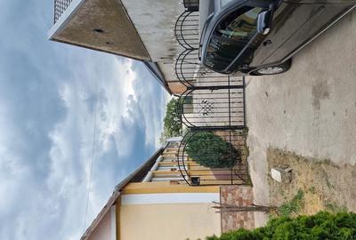 Casă cu Teren 650 Mp în Grabaț - 1