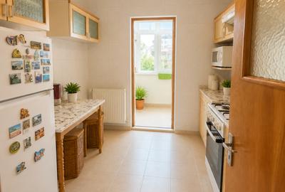 Apartament cu 2 camere decomandat, mobilat în Dacia