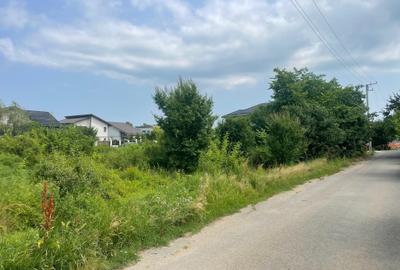 Teren Construcții intravilan de 1000 mp, în Ostratu - 2