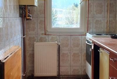 Apartament cu 3 camere în Florilor