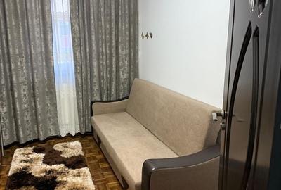 Apartament cu 3 camere decomandat în Craiovița Nouă - 1