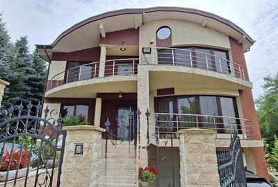 Casă cu 5 camere cu Teren 850 Mp în Bucium
