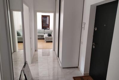 Apartament cu 2 camere decomandat în Sânpetru