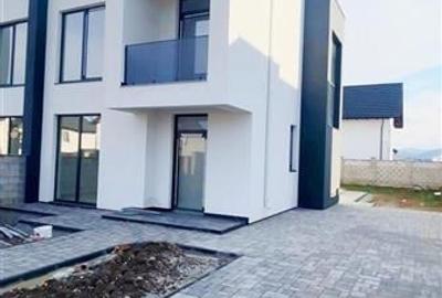 Duplex cu 4 camere cu Canalizare în Hărman - 1