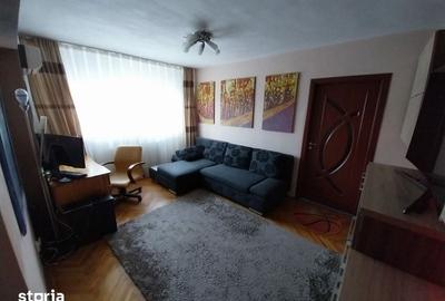 Apartament cu 3 camere în Rogerius