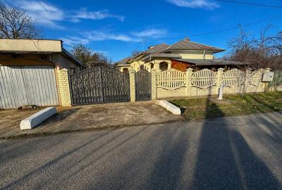 Casă cu 4 camere în Poienarii-Rali - 8