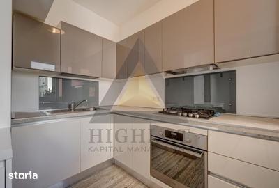 Apartament cu 4 camere în Romană