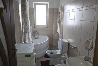 Apartament cu 2 camere decomandat în Central - 4