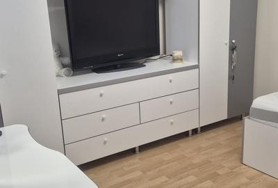 Apartament cu 3 camere decomandat în Petros - 5