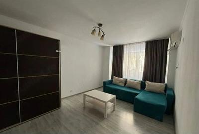 Apartament cu 2 camere în Apărătorii Patriei