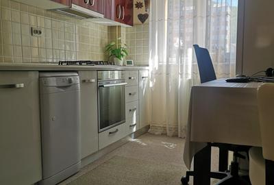 Apartament cu 3 camere decomandat, mobilat în Răcădău - 6