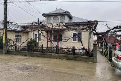 Casă cu Teren 780 Mp în Ipotești - 6