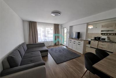Apartament cu 2 camere decomandat în Tractorul