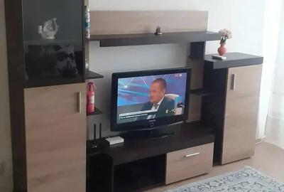 Apartament cu 2 camere semidecomandat, mobilat în Berceni