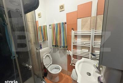 Apartament cu 4 camere în Zăvoi