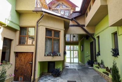 Casă individuală cu 10 camere cu Canalizare în Banu Mărăcine - 2