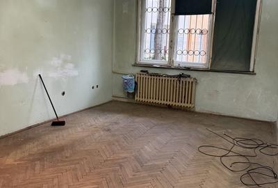 Apartament cu 2 camere semidecomandat în Calea București - 6